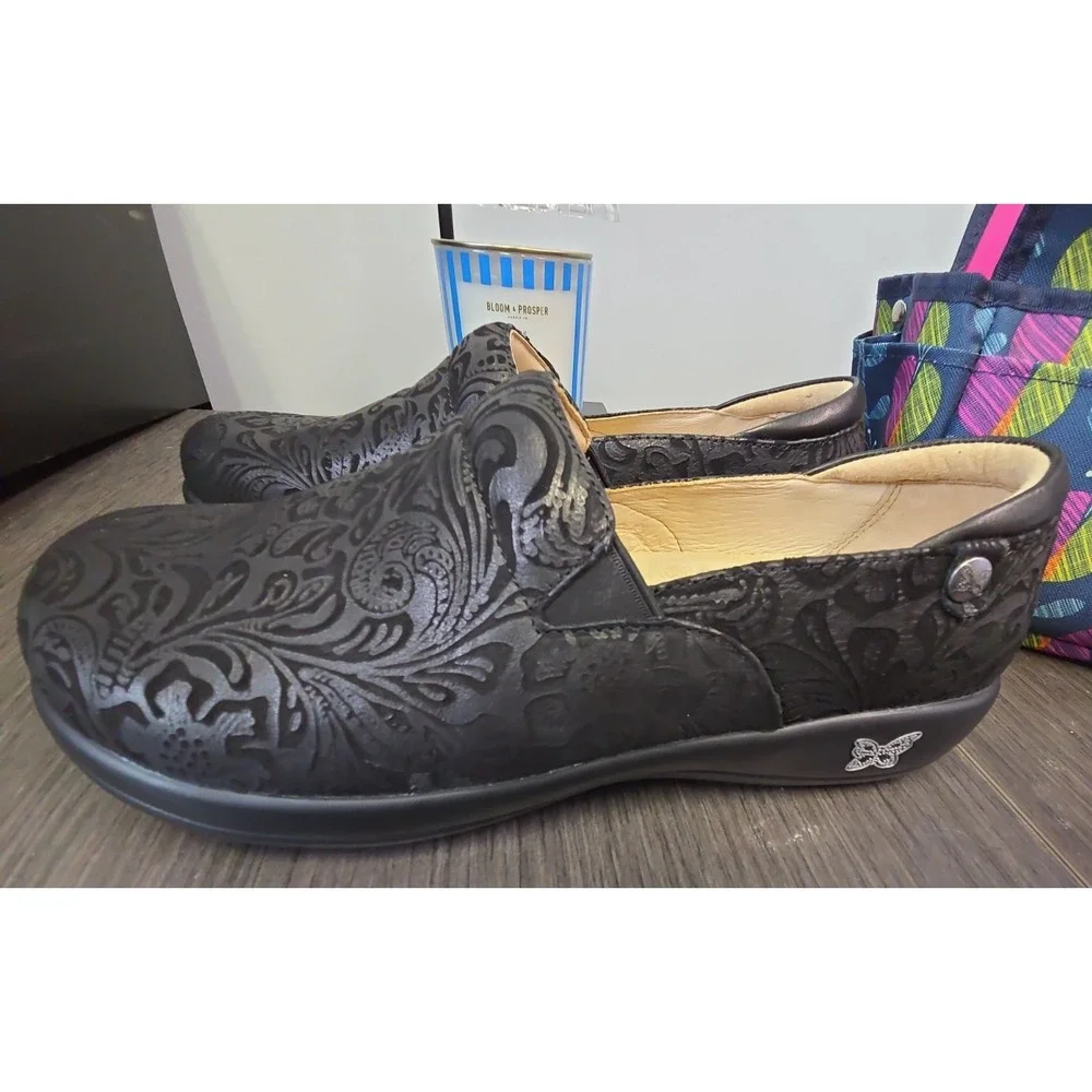 Alegria Women's Keli KEL-431 Size US 11.5 EU42 Black Embossed Paisley Shoe